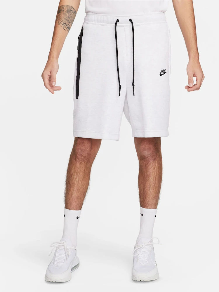 Nike Tech Šorts-Beli